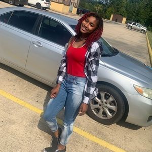 Meet your Posher, Jasmine